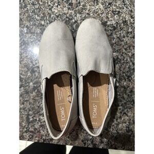 Womens Toms Slip On Flats Classic Gray On White Canvas Size 6 EUC